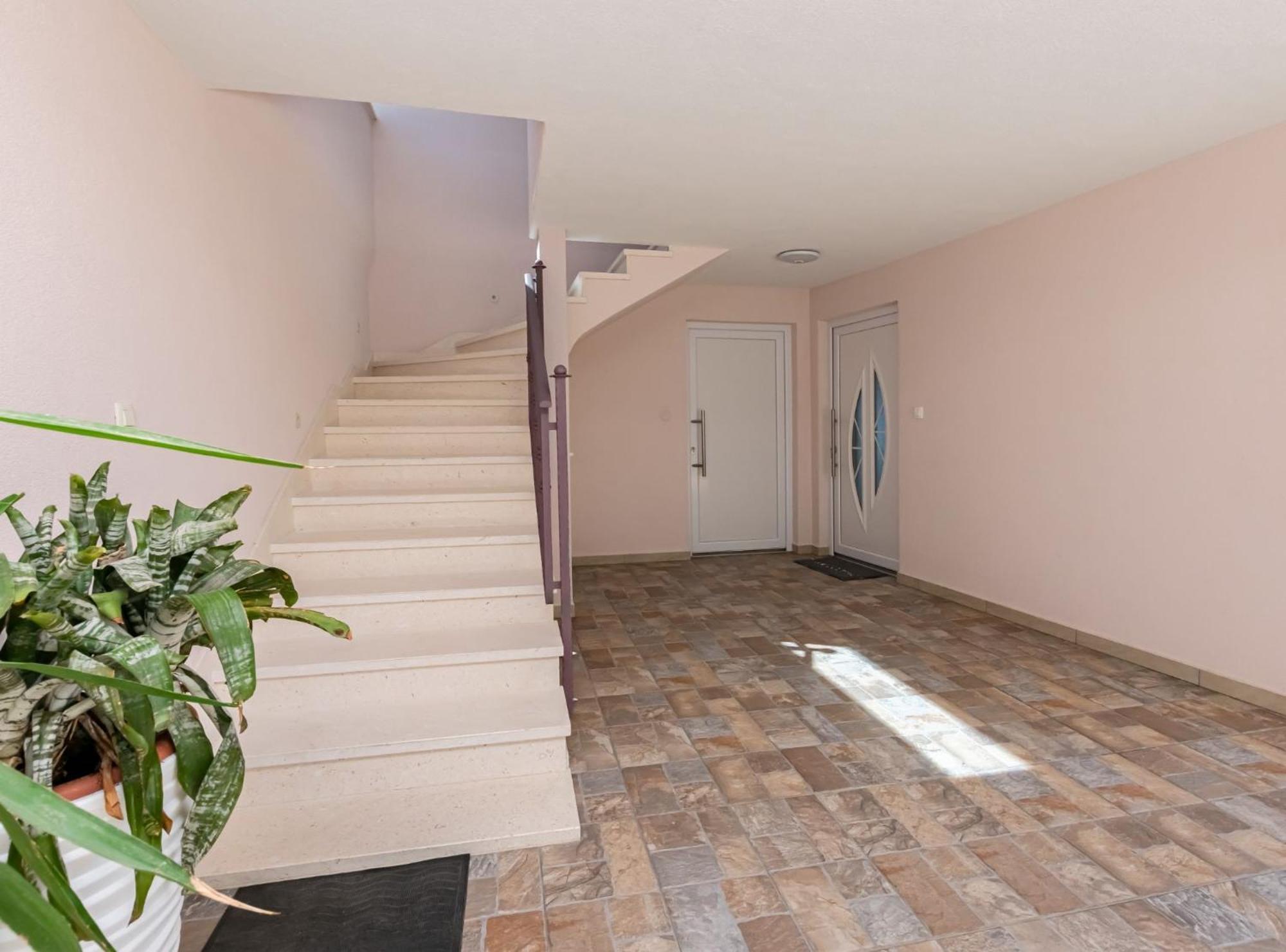 Apartments Hope Dugi Rat Exterior photo